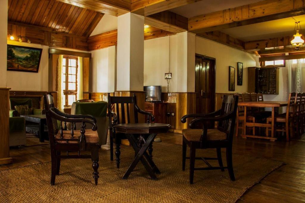 Ken & Twill Hotel Shillong Ngoại thất bức ảnh